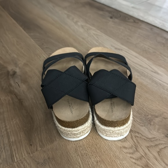 American Eagle Size 10 Espadrilles - Picture 3 of 6